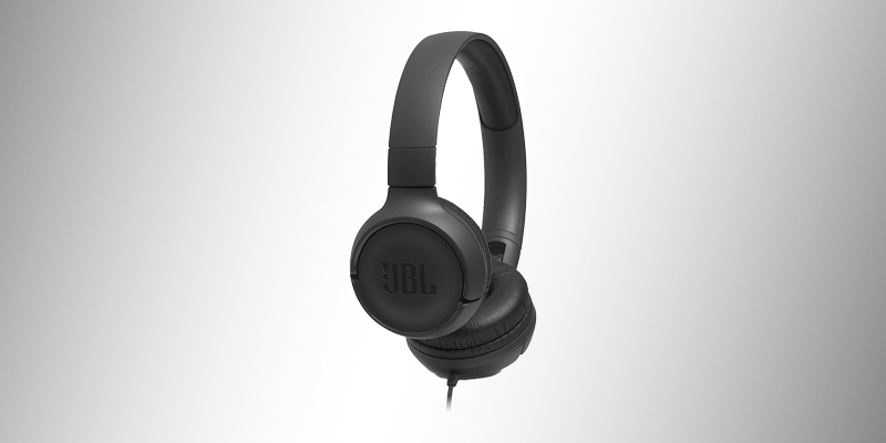 JBL Tune 500 - Barato com graves poderosos
