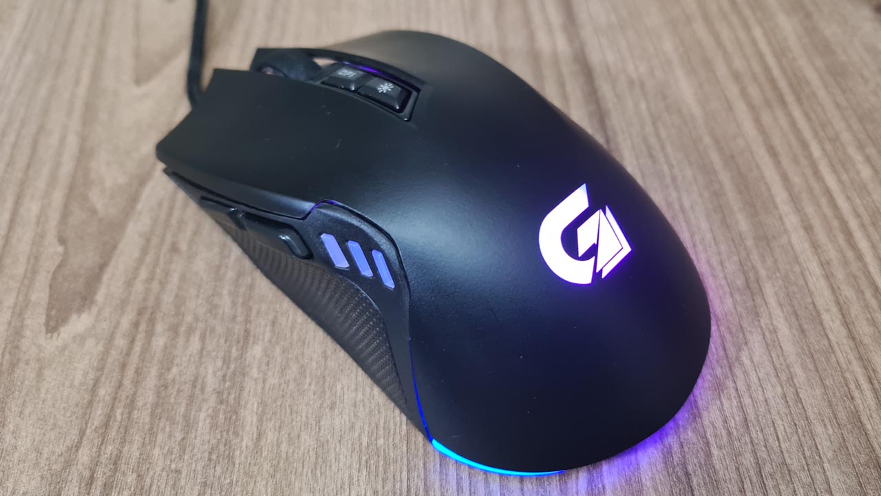 Fortrek Vickers RGB - Modelo mais barato da lista