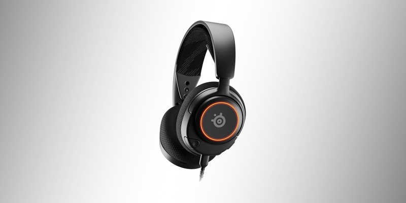 SteelSeries Arctis Nova 3 - Leve com software profissional
