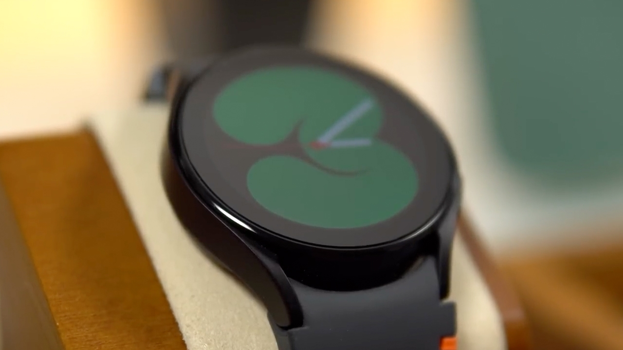 Review Galaxy Watch FE: o smartwatch acessível da Samsung que entrega desempenho premium