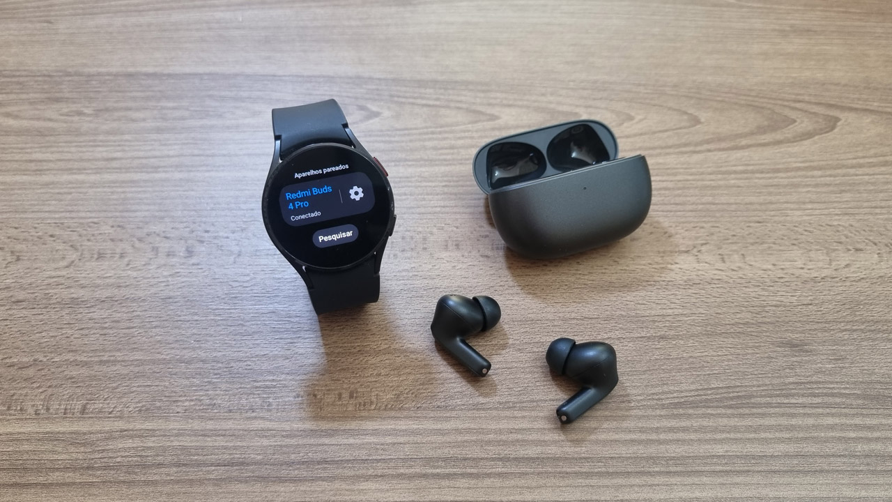 É fácil e rápido conectar fones sem fio no Galaxy Watch4